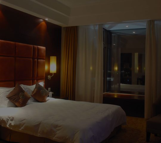 Guest Rooms & Suites